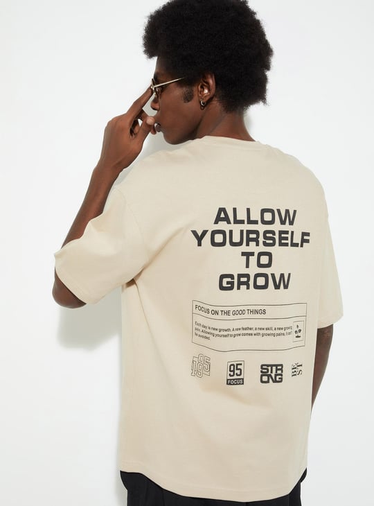 URB_N Men Oversized Back Print T-shirt