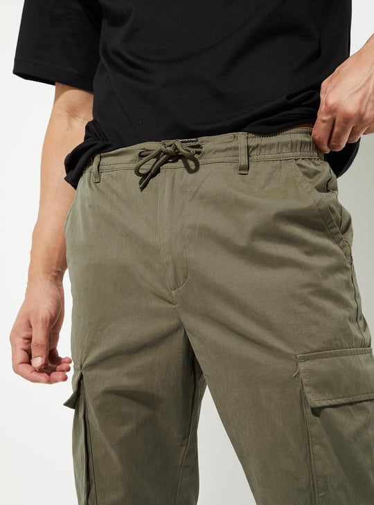 URB_N Men Solid Cargo Joggers