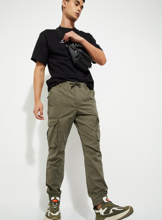 URB_N Men Solid Cargo Joggers