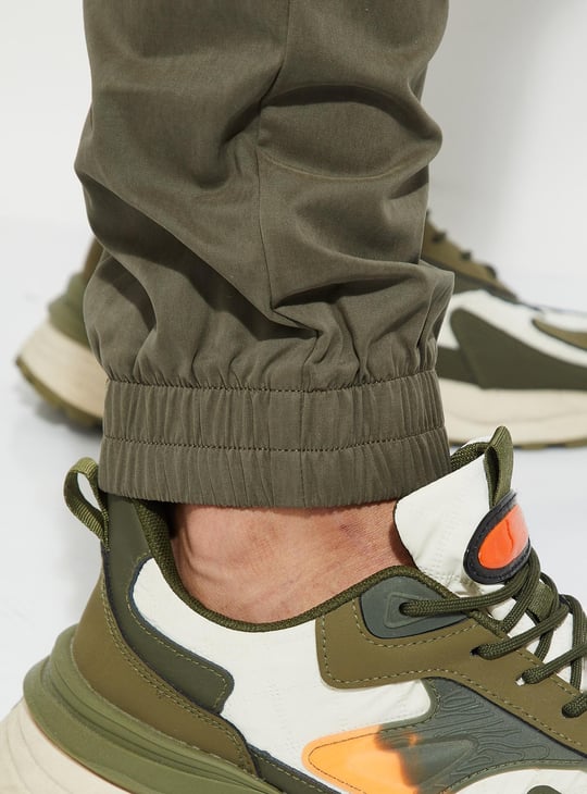 URB_N Men Solid Cargo Joggers