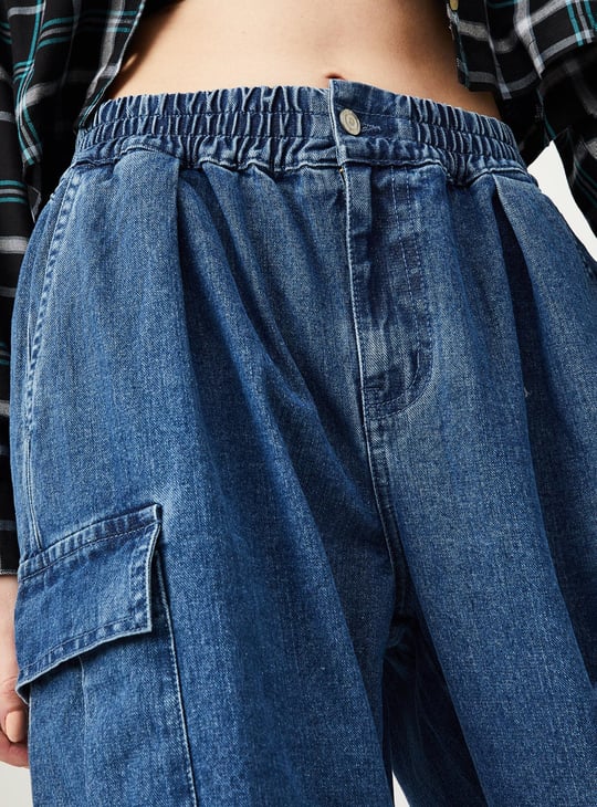 Women Parachute Fit Washed Cargo Jeans