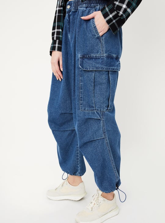 Women Parachute Fit Washed Cargo Jeans