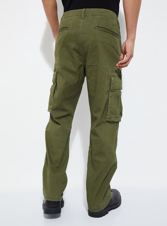 URB_N Men Relaxed Fit Cargo Trousers