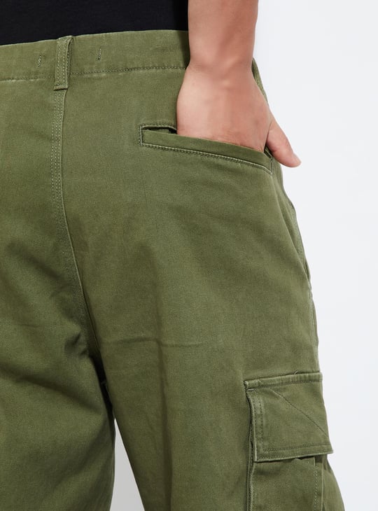 URB_N Men Relaxed Fit Cargo Trousers