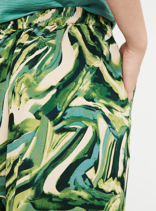 Women Printed Wide Legged Trousers