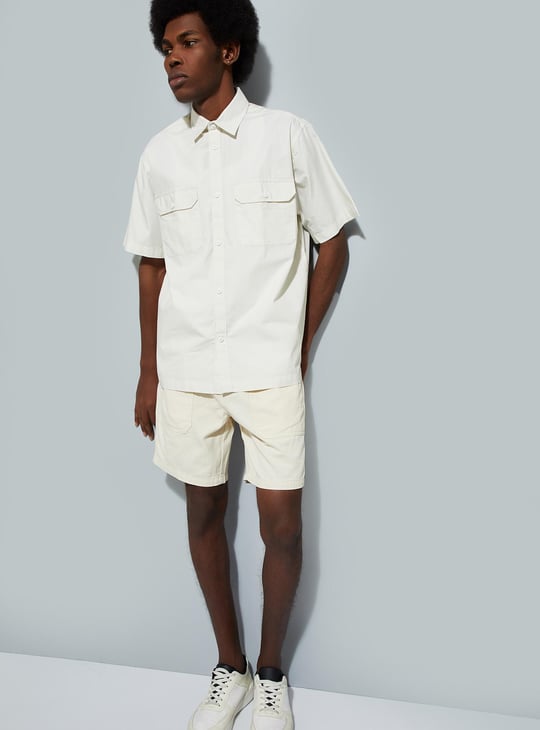 URB_N Men Relaxed Fit Solid Flap Pocket Shirt
