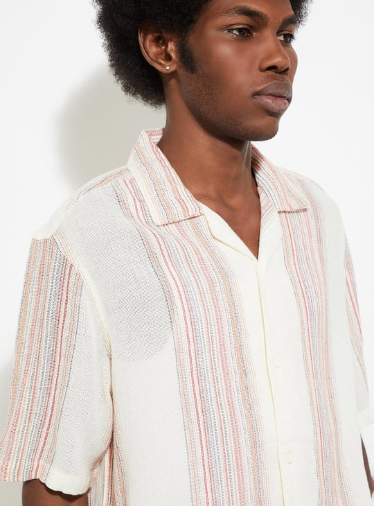 URB_N Men Relaxed Fit Striped Resort Shirt