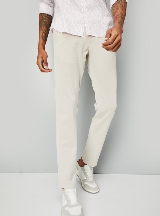 Men Solid Slim Fit Chinos