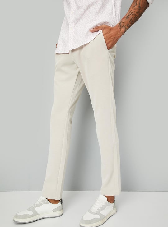 Men Solid Slim Fit Chinos