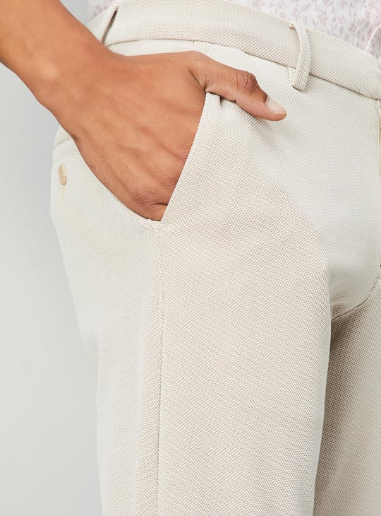 Men Solid Slim Fit Chinos