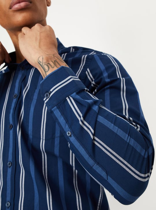 Men Regular Fit Striped Casual Shirt