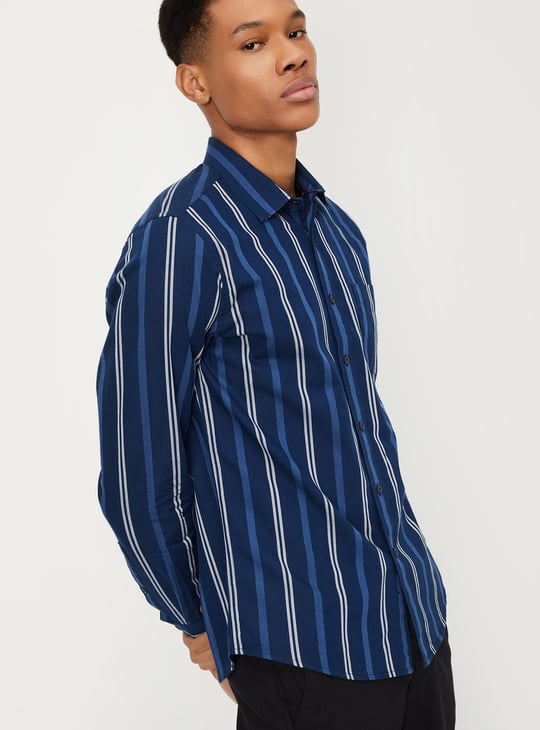 Men Regular Fit Striped Casual Shirt