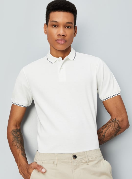 Men Regular Fit Solid Polo T-shirt