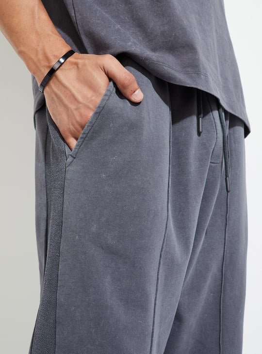 URB_N Men Solid Athleisure Track Pants