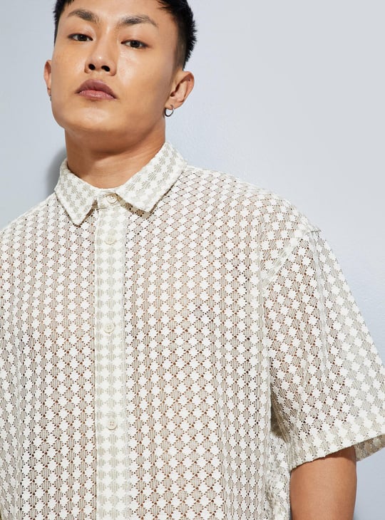 URB_N Men Oversized Lace Shirt | Beige