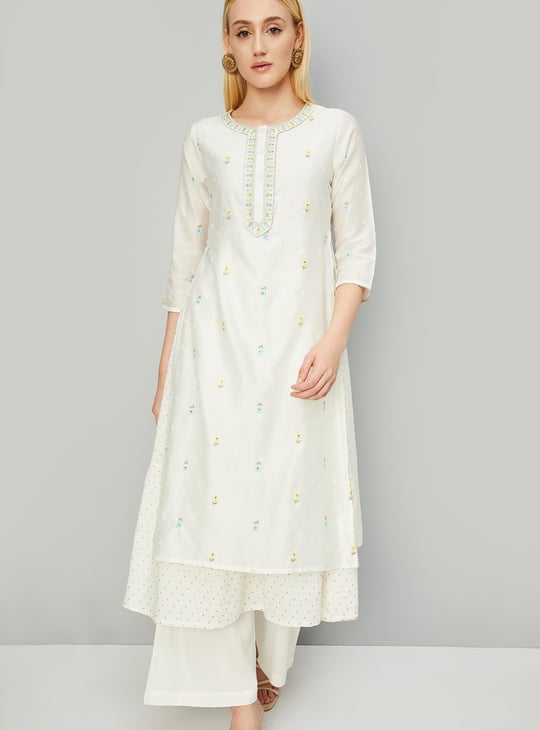 Women Embroidered Layered Kurta