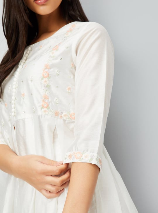 Women Embroidered Front Slit Kurta with Palazzos