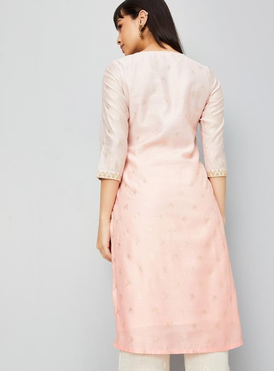 Women Embroidered Kurta with Pocket