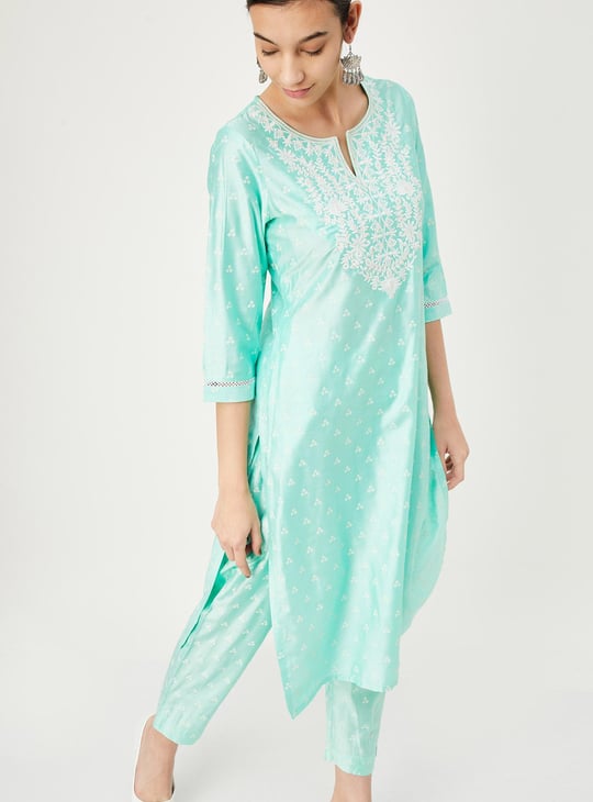 Women Embroidered Straight Kurta Set