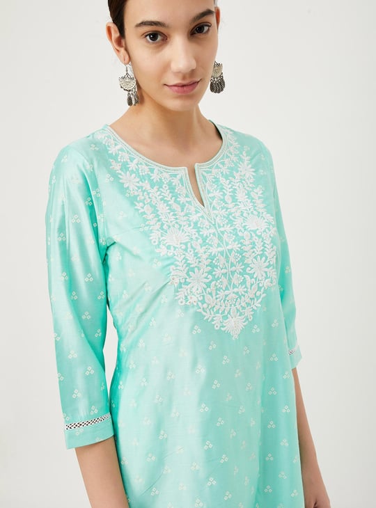 Women Embroidered Straight Kurta Set