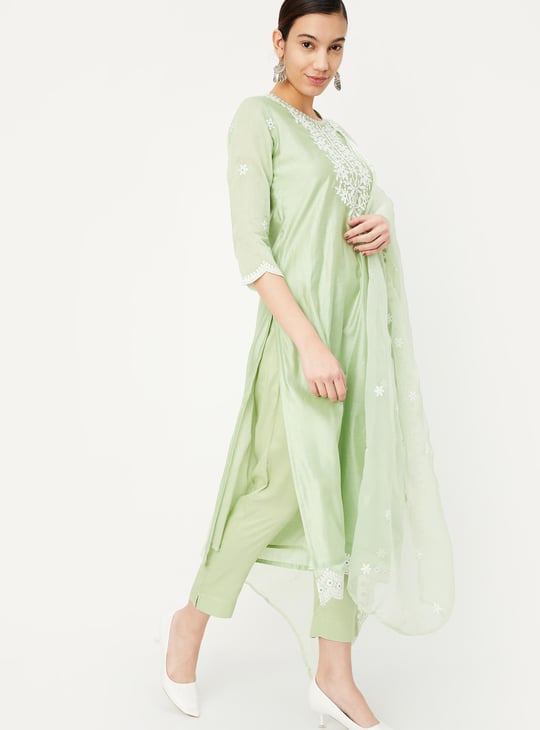 Women Embroidered Kurta Set with Dupatta