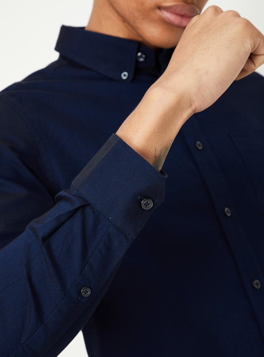 Men Regular Fit Solid Casual Shirt