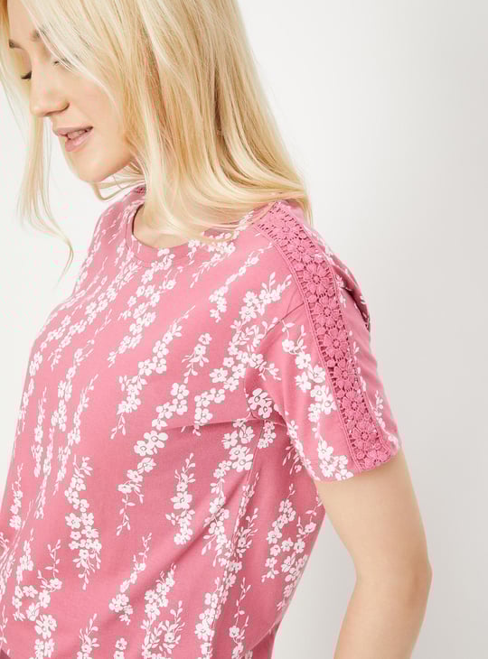 Women Floral Printed T-shirt