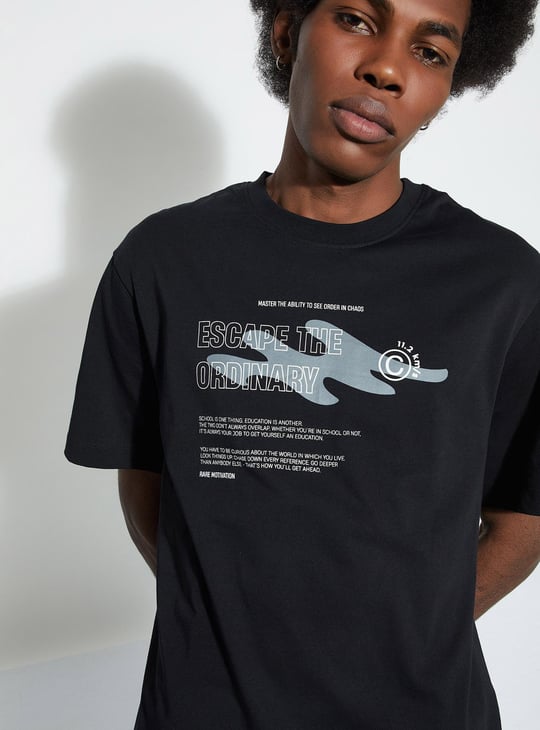 URB_N Men Regular Fit Graphic T-shirt