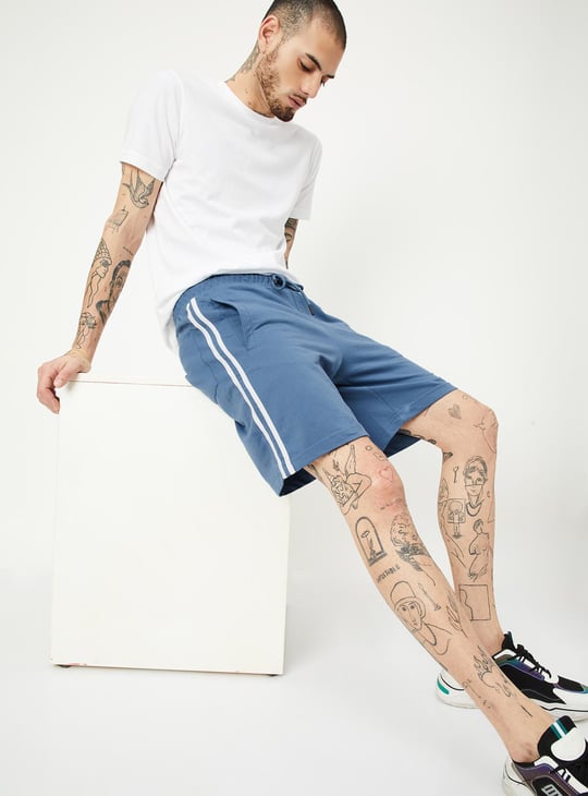 Men Side Striped Sports Shorts