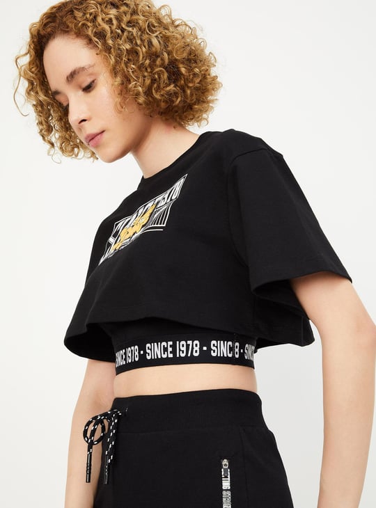 Women Garfield Print Layered Sports Crop T-shirt