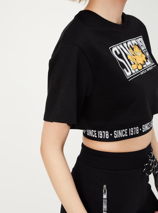 Women Garfield Print Layered Sports Crop T-shirt