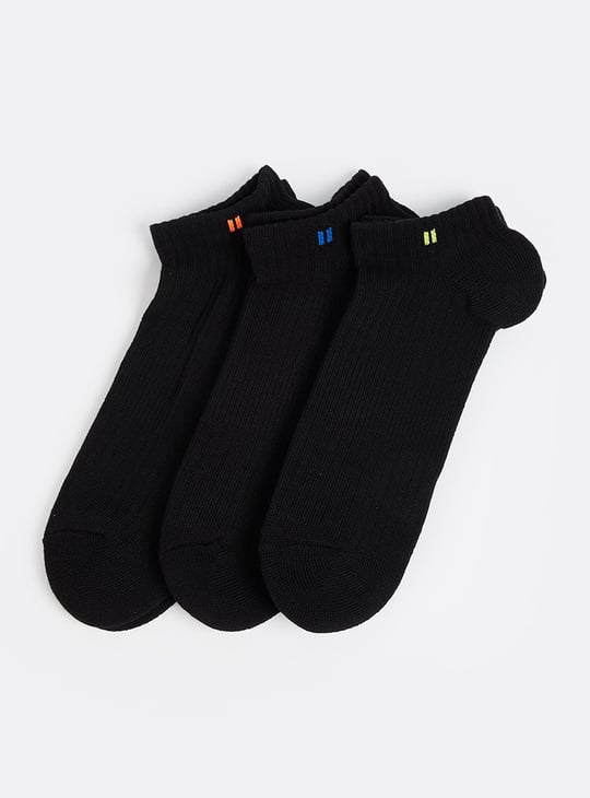 Men Solid Ankle Length Socks - Pack of 3