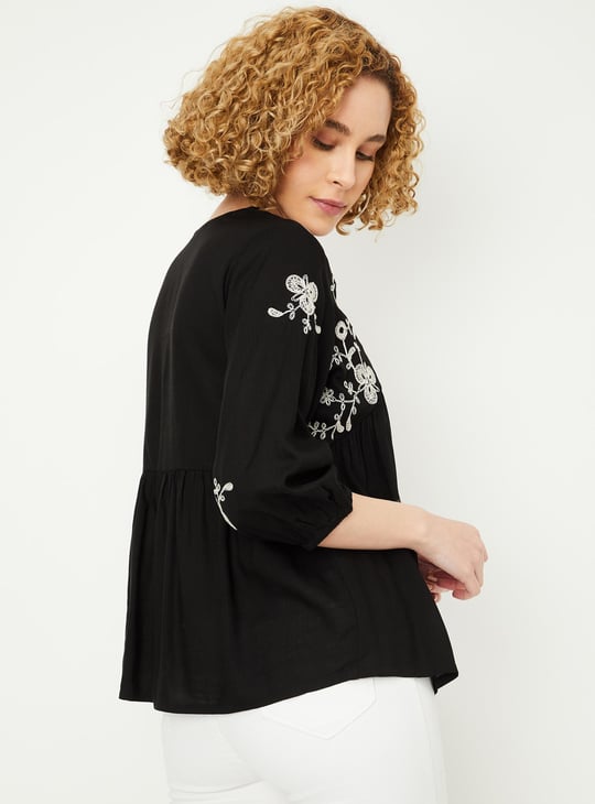 Women Embroidered Tunic