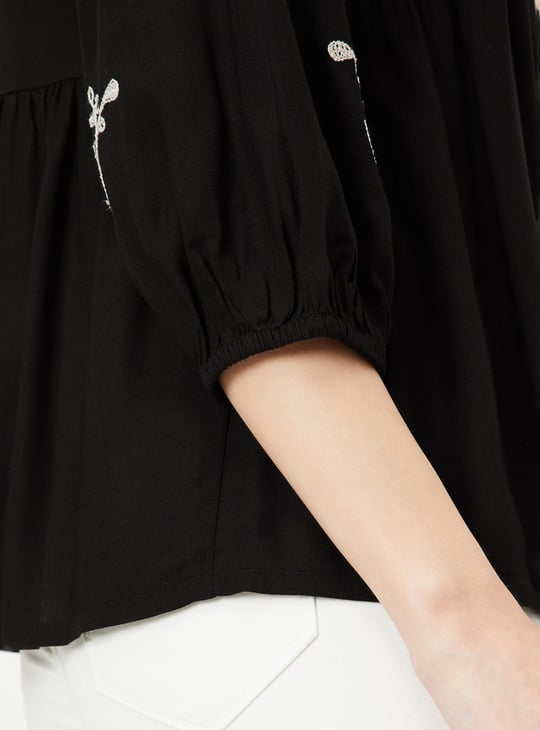 Women Embroidered Tunic