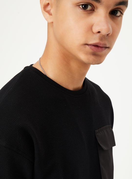 Boys Solid Flap Pocket T-shirt