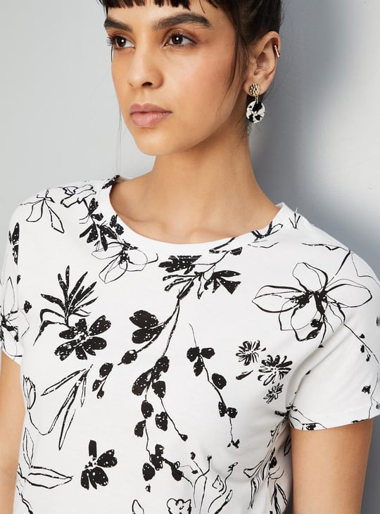 Women All-Over Printed T-shirt