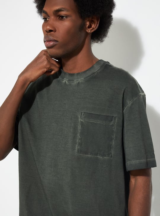 Buy URB_N Men Oversize Pigment Dyed T-shirt Online at just Buy URB_N Men Oversize Pigment Dyed T-shirt Online at just