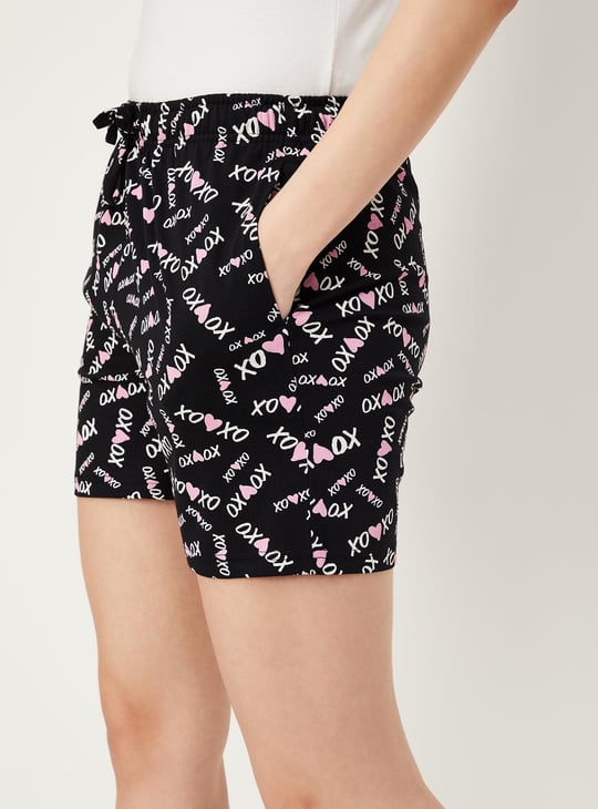 Women Quirky Printed Shorts