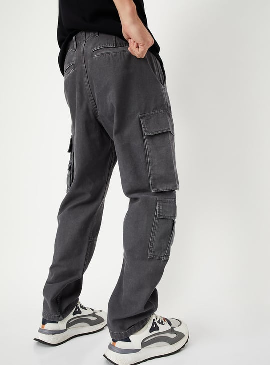 Men Relaxed Fit Solid Cargo Jeans