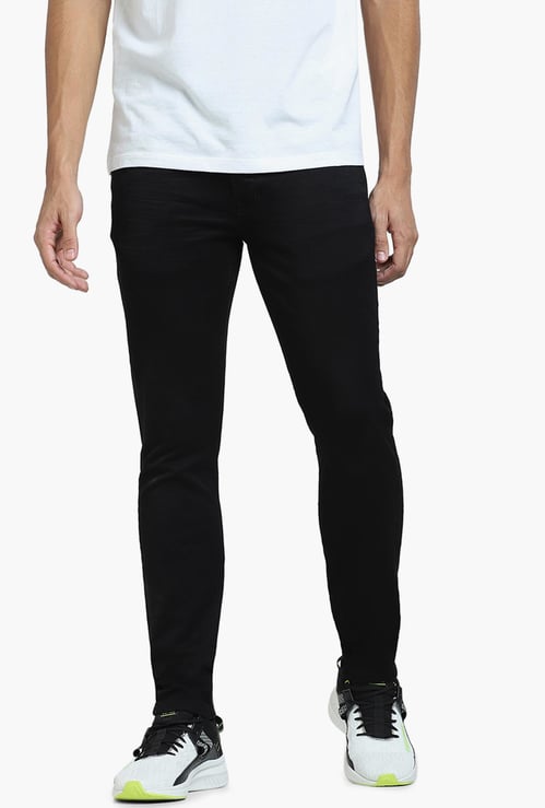 JACK & JONES Men Solid Slim Straight Jeans