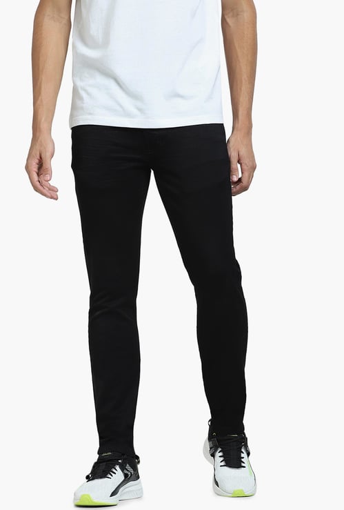 JACK & JONES Men Solid Slim Straight Jeans
