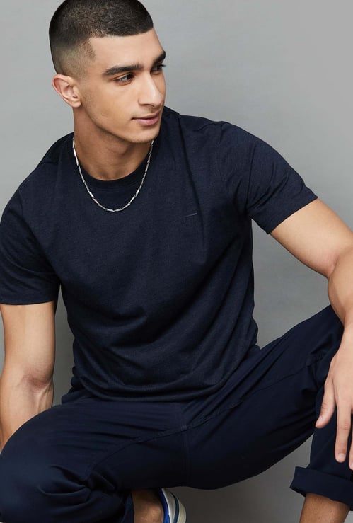 FAME FOREVER Men Solid Regular Fit T-shirt
