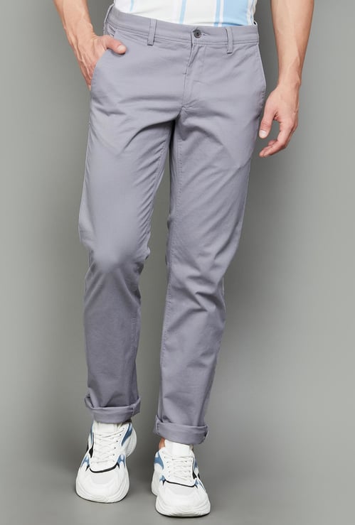 VH SPORTS Men Solid Slim Straight Casual Trousers