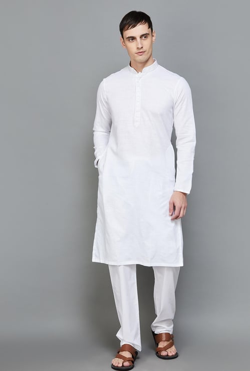 MANYAVAR Men Solid Straight Kurta Set
