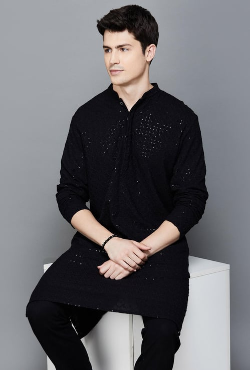 MELANGE Men Embroidered Kurta
