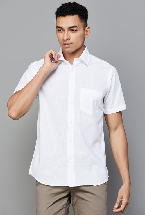 COLORPLUS Men Solid Slim Fit Casual Shirt