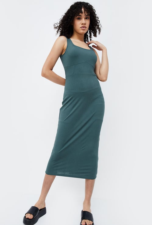 GINGER Women Solid Bodycon Maxi Dress