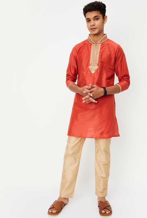 Boys Embroidered Kurta and Pyjama Set