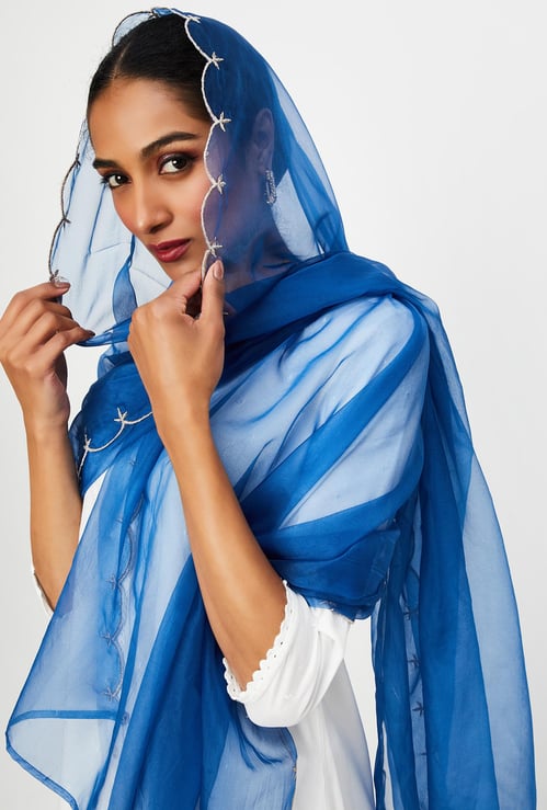 Women Embroidered Scalloped Dupatta
