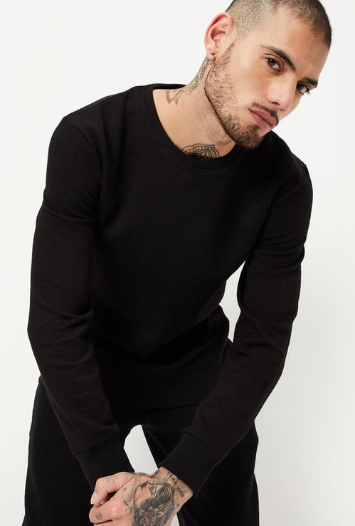 Men Embossed Athleisure Sweatshirt